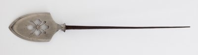 Yanone (pilspiss) av flat type (hirane) med gjennomboret Hanabishi-design (stål) av Japanese School