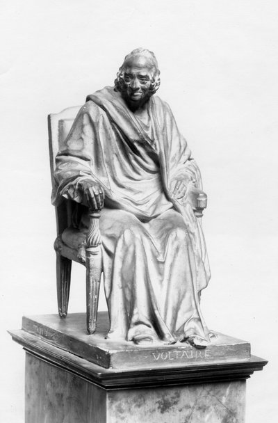 Sittende figur av Voltaire av Jean-Antoine Houdon