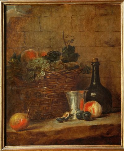 Obstkorb mit Trauben, ein silberner Kelch und eine Flasche, Pfirsiche von Jean-Baptiste Simeon Chardin