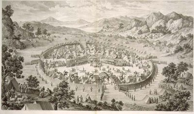 Tchao-Hoei okkuperer troppene sine med øvelser og militære spill i 1758, plate 5 fra en serie trykk som representerer erobringene av Qianlong, keiseren av Kina, gravert av Pierre Philippe Choffard (1730-1809) 1772 (gravering) av Jean (d.1781) (after) Damascene
