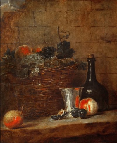 Fruktkurv med druer, en sølvbeger og en flaske, fersken, plommer og en pære av Jean Baptiste Simeon Chardin