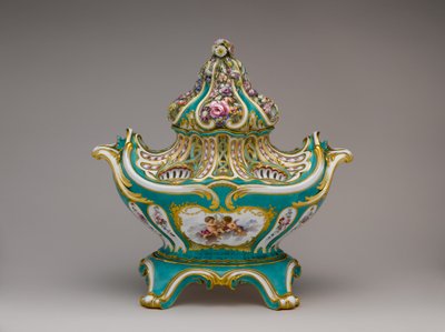 Sevres potpurri vase av Jean Claude Duplessis