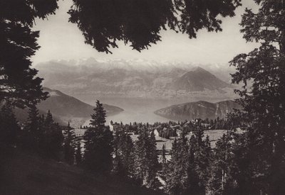 Rigi Kaltbad, utsikt over Vierwaldstättersee (s/hvitt bilde) av Jean Gaberell