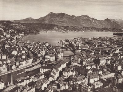 Sveits: Luzern, fra Gutsch, med utsikt mot innsjøen og Rigi (s/hvitt-bilde) av Jean Gaberell