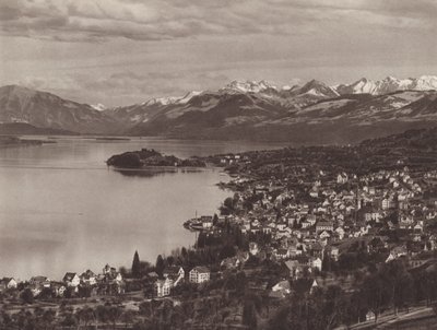 Sveits: Zürichsjøen, Horgen, Au og Alpene (s/hvitt-bilde) av Jean Gaberell
