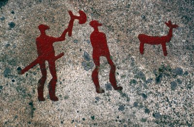 Bakhold, helleristning fra bronsealderen, Tanum, Västra Götaland, Sverige av Jerker Norlander
