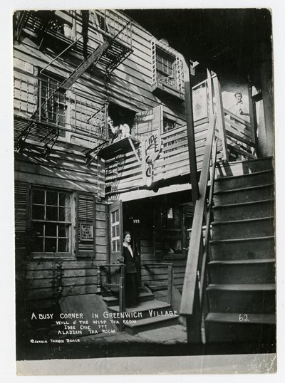 A Busy Corner in Greenwich Village, Will o' the Wisp Tea Room, Idee Chic ?, Aladdin Tea Room, New York, USA, ca. 1905-40 (foto av gelatinsølv) av Jessie Tarbox Beals