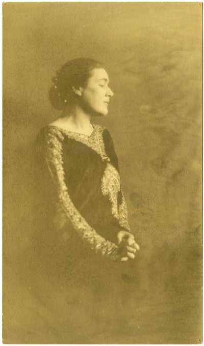 Fanny Hurst, ca. 1909-20 (foto av gelatinsølv) av Jessie Tarbox Beals