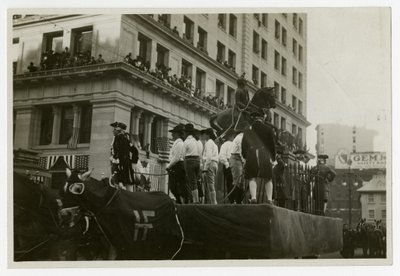 Historisk paradefloat #31, Ødeleggelse av Statue av George III av Jessie Tarbox Beals
