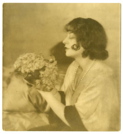 Lenore Ulric, ca. 1915-28 (foto av gelatinsølv) av Jessie Tarbox Beals