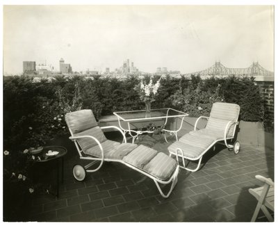 Mrs Alice Woodward Reinhardt, 400 E 52nd St, New York, USA, ca. 1905-40 (foto av gelatinsølv) av Jessie Tarbox Beals