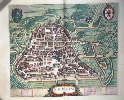Kart over Norcia, fra Theatrum civitatum et admirandorum Italiae av Joan Blaeu, gravering av Joan Blaeu