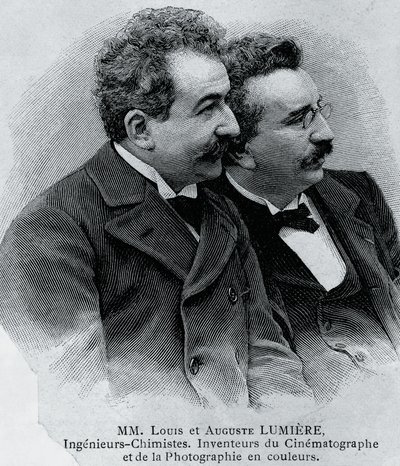 Portrett av Auguste Marie Louis Nicolas Lumiere (1862-1954) og Louis Jean Lumiere (1864-1948), franske gründere og oppfinnere av filmprojektor, gravering fra fotografi av Walter Charles Mills