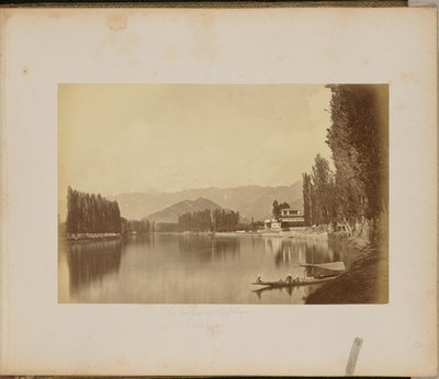  av John Edward Saché