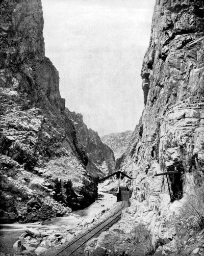 Royal Gorge, Colorado, USA, 1893. av John L. Stoddard