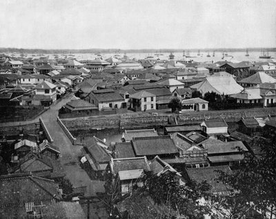 Utsikt over Yokohama i Japan (s/hvitt bilde) av John Lawson Stoddard