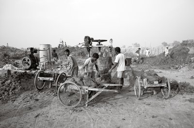 Teglfabrikker i Kolkata, India, 2016 (bilde) av Jon Nicholson