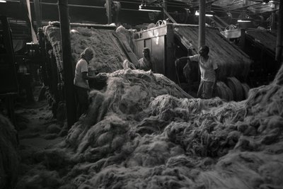 Jutefabrikk, Kolkata, India, 2017 (bilde) av Jon Nicholson