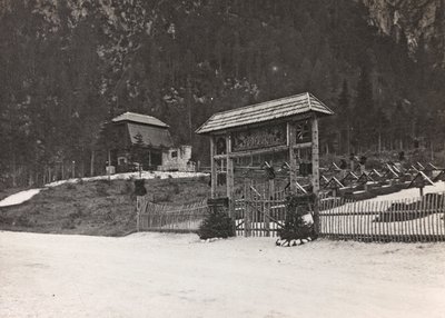 Album "Min verdenskrig - minner fra den sørvestlige fronten i Kärnten, Italia, Trentino-Alto Adige) 31/03/1915-12/11/ 1918 - Josef Zohles Vienna ": militærkirkegård i Seisse av Josef Zohles