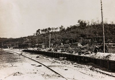Album "Min verdenskrig - minner fra den sørvestlige fronten i Kärnten, Italia, Trentino-Alto Adige) 31/03/1915-12/11/ 1918 - Josef Zohles Vienna ": jernbane- og militærkjøretøyer av Josef Zohles