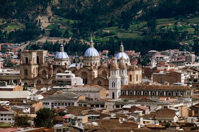 Utsikt over Cathedral of Immaculate Conception eller New Cathedral, designet av Juan Bautista Stiehle (1829-1899), Cuenca (UNESCOs verdensarvliste av Juan Bautista Stiehle