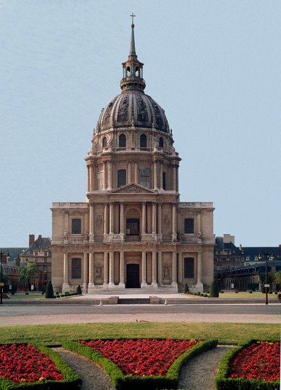 Sørvisning av Dome of the Hotel des Invalides realisert av Jules Hardouin Mansart (1646-1708) på et prosjekt av Liberal Bruand. 1679-1708 Paris - The Dome of the Hotel des Invalides, bygget i 1679-1708 av Hardouin Jules Mansart (1646-1708). Paris, Frankrik av Jules Hardouin Mansart