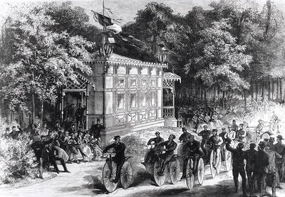 A Velocipede Race på Pre Catelan, ca. 1860-70 (gravering) (s/hvitt-bilde) av Jules Pelcoq