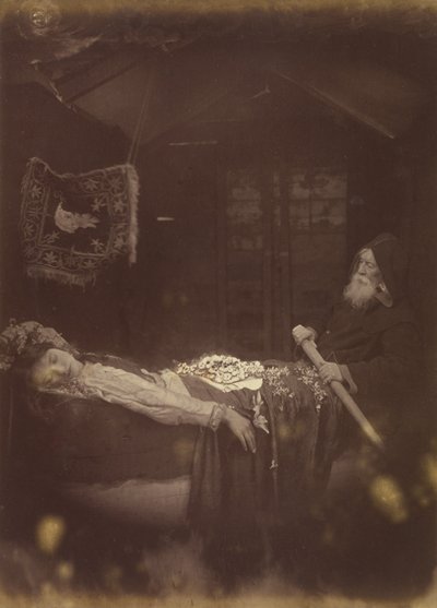 Elaine «og de døde» rodde, de stumme dro oppover med strømmen. av Julia Margaret Cameron