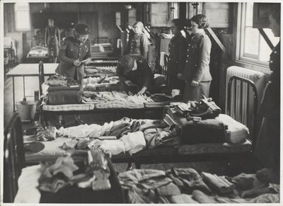 Settinspeksjon, 1939-45 av Jurian van Streeck or Streek
