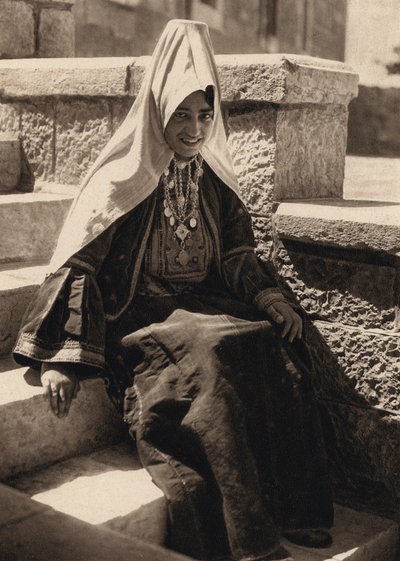 Betlehem, gift kvinne fra Betlehem (s/hvitt bilde) av Karl Grober