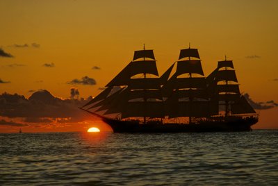 Square Rigger; Dar Pormorza, Seilrace, Operasjon Seil Tall Ships; Seiltreningsforening… av Kenneth Garrett