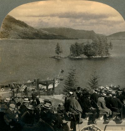 Reiser gjennom det fortryllende landet Trossachs, Skottland, 1902. av Keystone View Company
