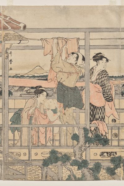 Kvinner henger klesvask til tørk på en balkong av Kitagawa Utamaro