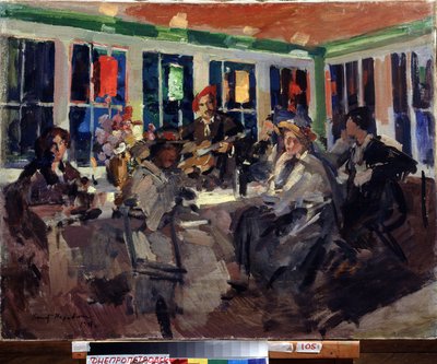 På en kafé (på en kafé). Kvinner satt i nærheten av et karnapp, opplyst med fargede lykter, akkompagnert av en gitarist. Maleri av Konstantin Alexeyevich Korovin (Constantin Korovin) (1861-1939), olje på lerret av Konstantin Alekseevich Korovin