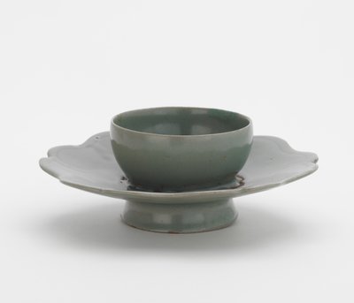 Skålstativ, første halvdel av 1100-tallet (steintøy med celadon-glasur) av Korean School