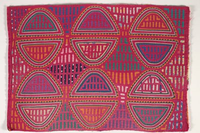 Skjortepanel (mola), ca. 1950 (påført bomull) av Kuna Indian Culture