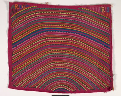 Skjortepanel (mola) (påført bomull) av Kuna Indian Culture