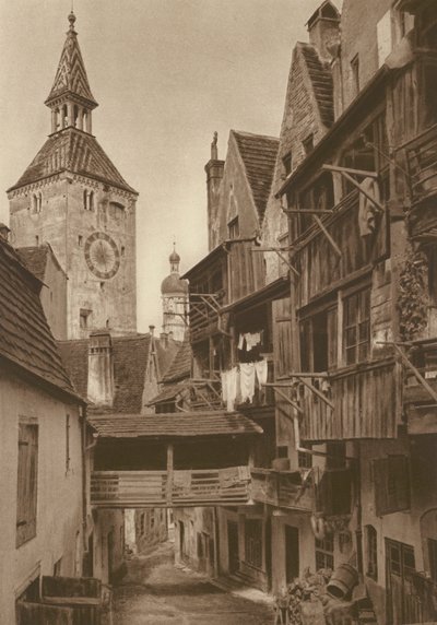 Landsberg am Lech, The Hexenwinkel; Landsberg på Lech, "Hexenwinkel" (s/hv-bilde) av Kurt Hielscher