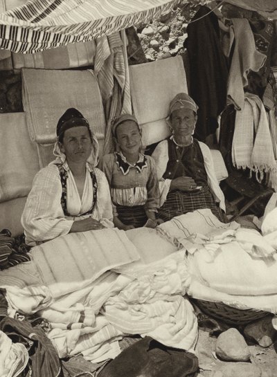 Jugoslavia: Marked i Prizren (s/hvitt bilde) av Kurt Hielscher