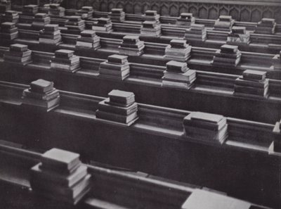 Bøker i Chapel, Eton (s/hvitt-bilde) av Laszlo Moholy-Nagy