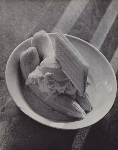 Banana Mess, The Caviare of Eton (s/hvitt-bilde) av Laszlo Moholy-Nagy