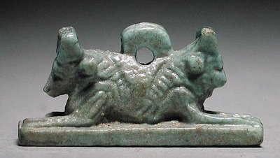 Amulett med oksehodet løve, Saite-perioden, 715-656 f.Kr. (blågrønn fajanse) av Late Period Egyptian