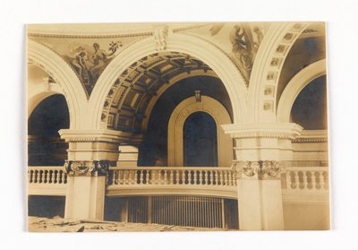 Utsikt over Central Chamber of the Roswell P. Flower Memorial Library, Watertown, New York: Pendentive Decorations av Leon Dabo