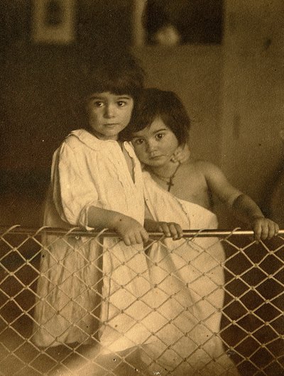 Portrett av barn. Silver Gelatin Photography av Leonid Nikolaevich Andreyev (1871-1919) av Leonid Nikolaevich Andreyev