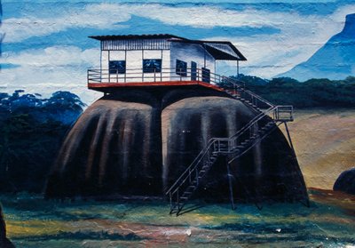 Veggmaleri som viser hus av skogstammer rekonstruert i etnologisk museum Amazonas Monsignor Enzo Ceccarelli, Puerto Ayacucho, delstaten Amazonas, Venezuela av Unbekannt Unbekannt