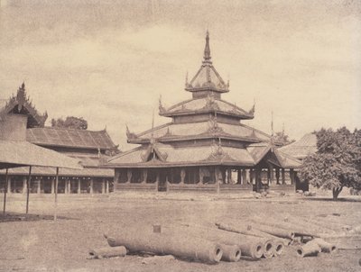Amerapoora: Palace of the White Elephant av Linnaeus Tripe