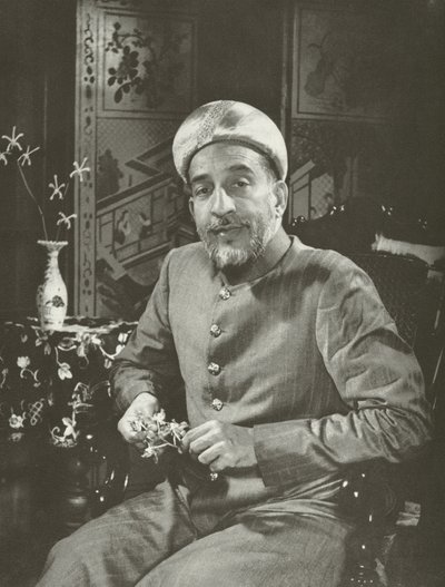 A Mamujee, Esq (s/hvitt bilde) av Lionel Wendt