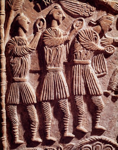 Lombard kunst: de vise kongene, lavt relieff fra alteret til hertug Rachis - Skulptur, Lombard kunst, 737-744 - Cividale del Friuli, Chretien Museum, skatten i katedralen av Lombard School
