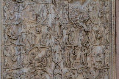Jesse-tre og messianske profetier, Stories of Genesis, basrelieffer av Lorenzo Maitani (før 1275-1330), andre søyle, fasade til Orvieto-katedralen, Umbria, Italia av Lorenzo Maitani