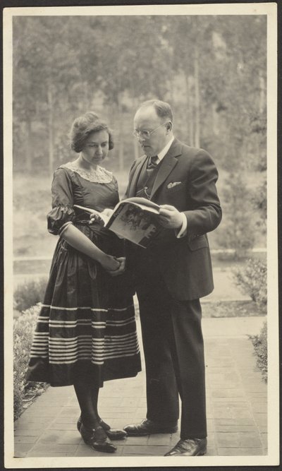  av Louis Fleckenstein